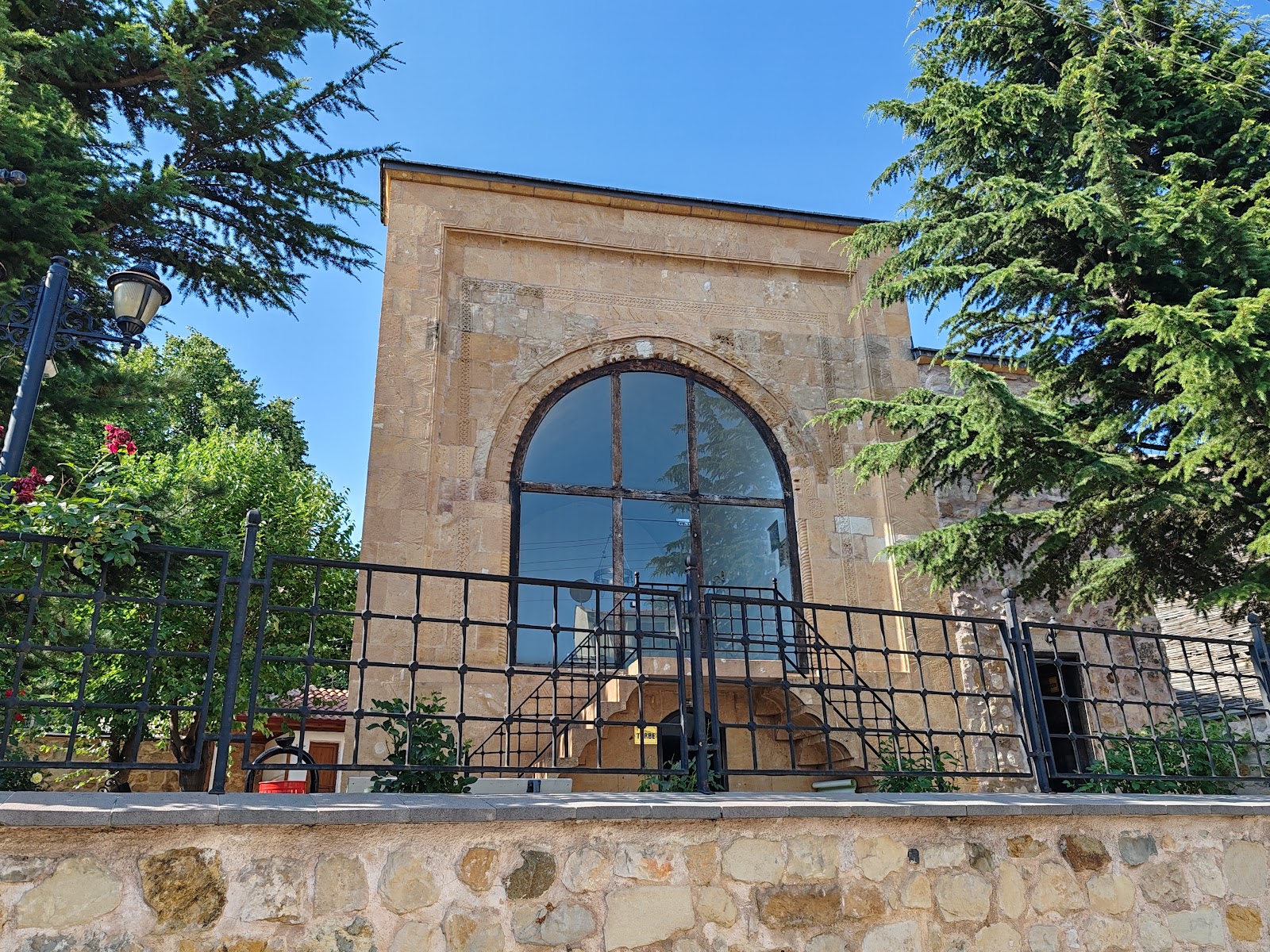 Aşıklı Sultan Türbesi — fotoğraf