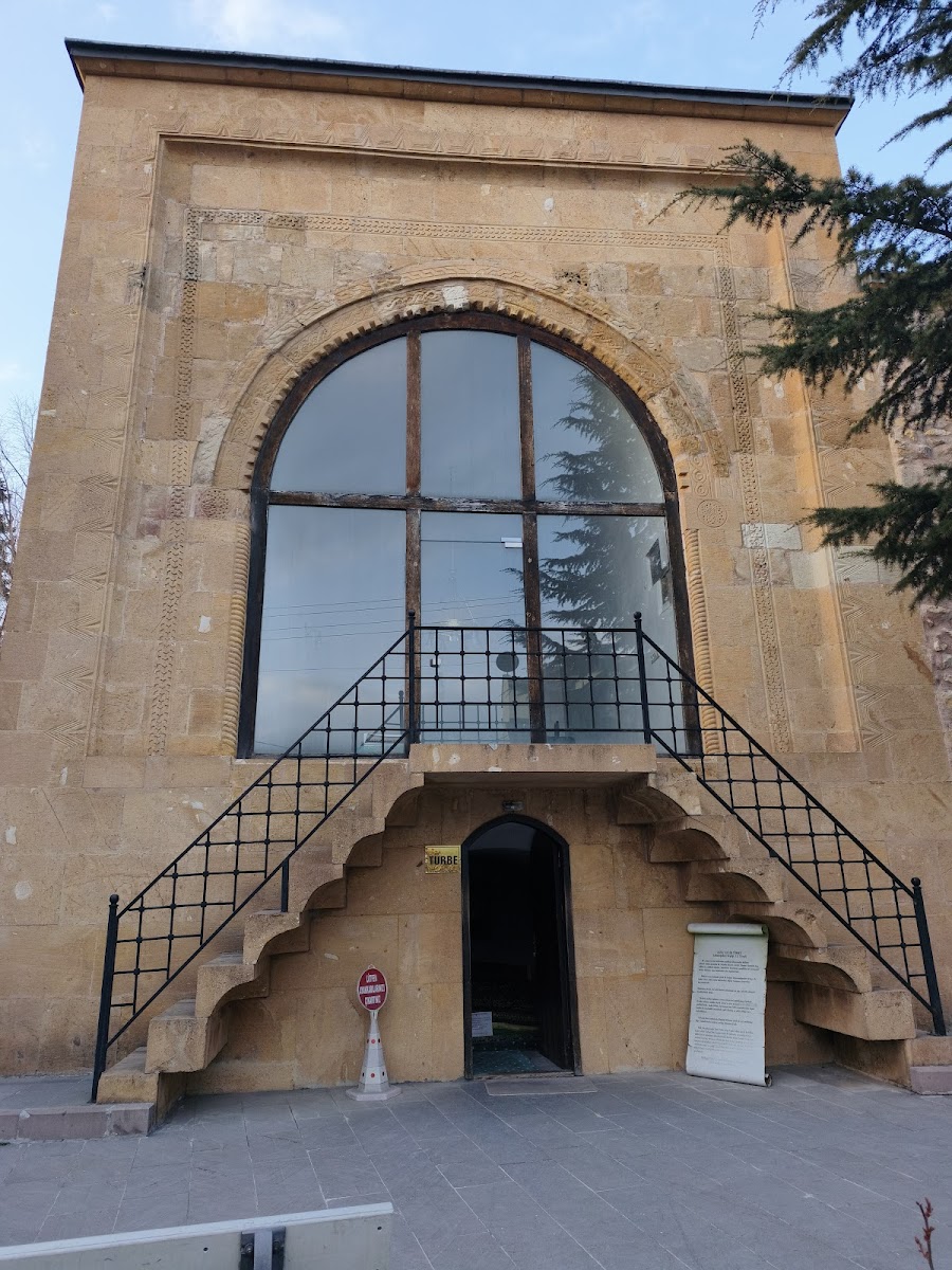 Aşıklı Sultan Türbesi — fotoğraf 2