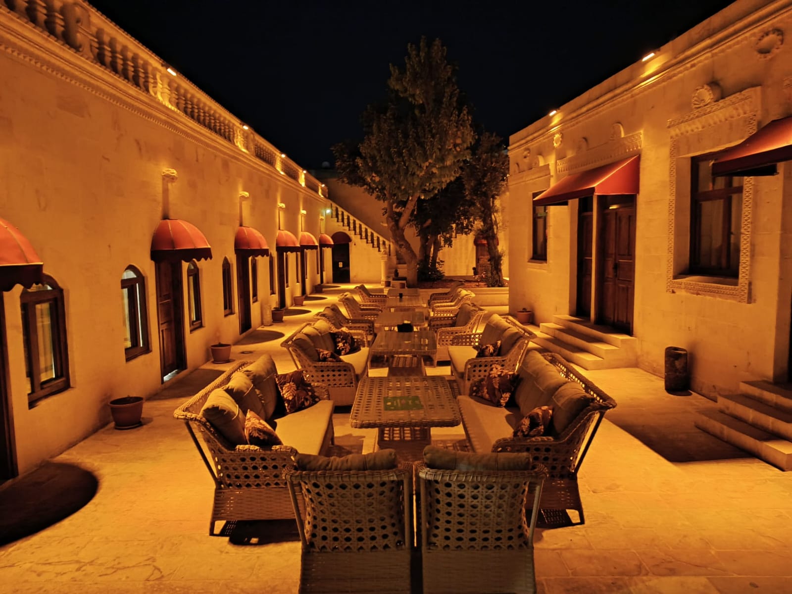 Aslan Konukevi Otel & Sıra Gecesi — fotoğraf 5