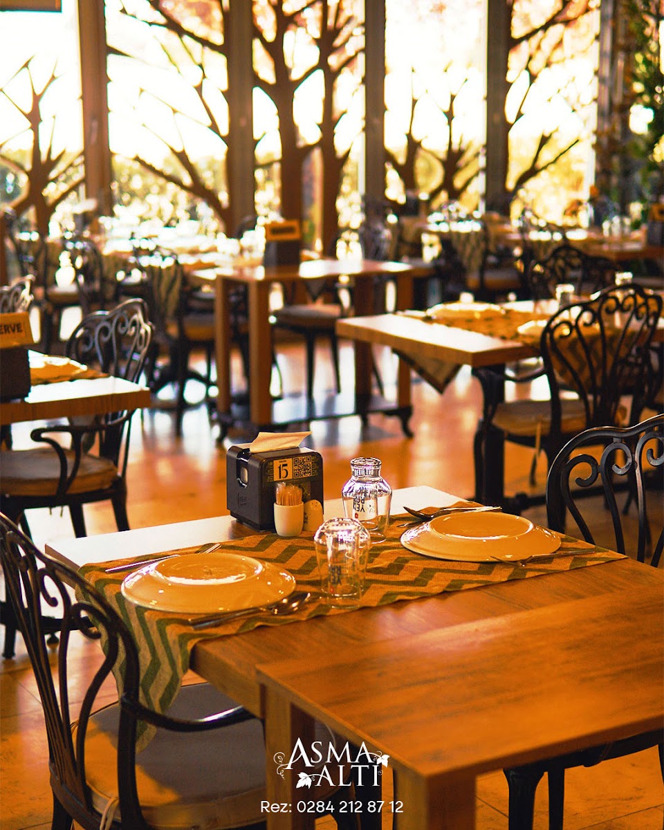 Asma Altı Ocakbaşı Restaurant — fotoğraf 5