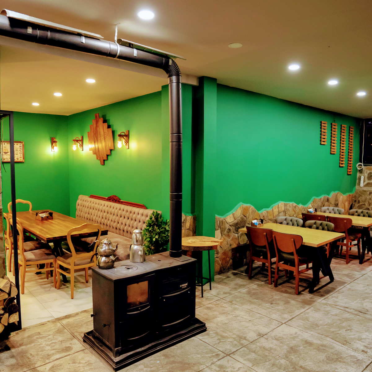 Asmaaltı Pide Ve Kahvaltı Salonu — photo