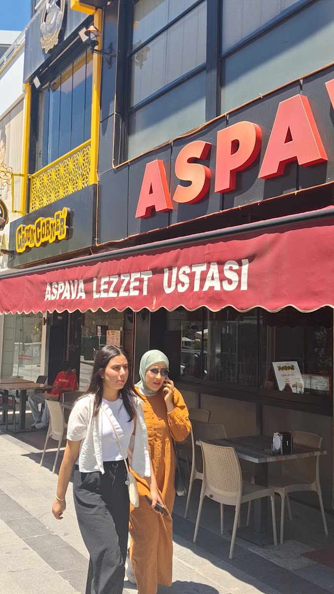 Aspava Şöhretler Restaurant - Celal Kaya — fotoğraf 3