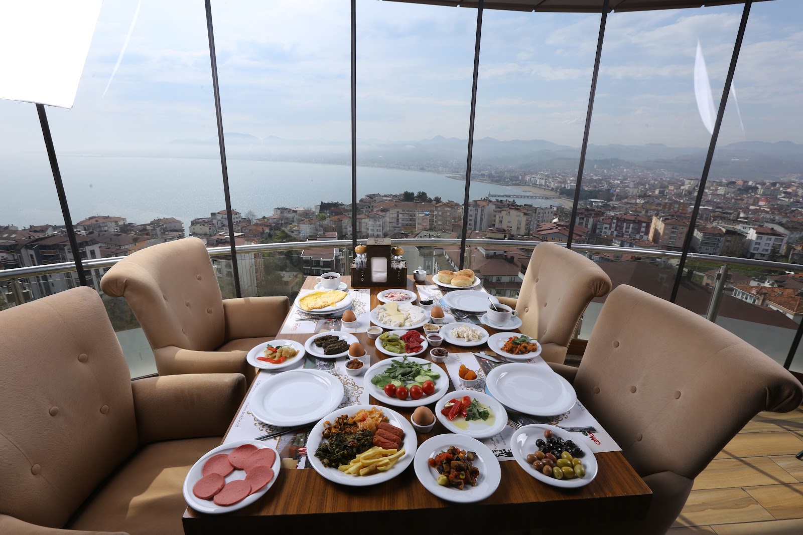 Atakale Restaurant — photo 2