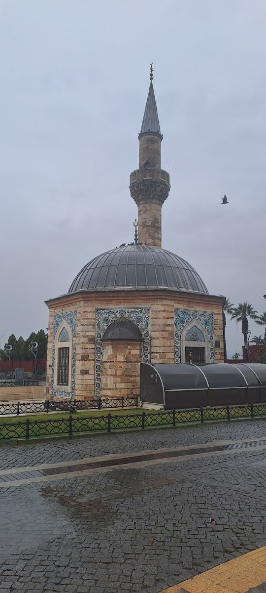 Atatürk Konak Meydanı — fotoğraf 2