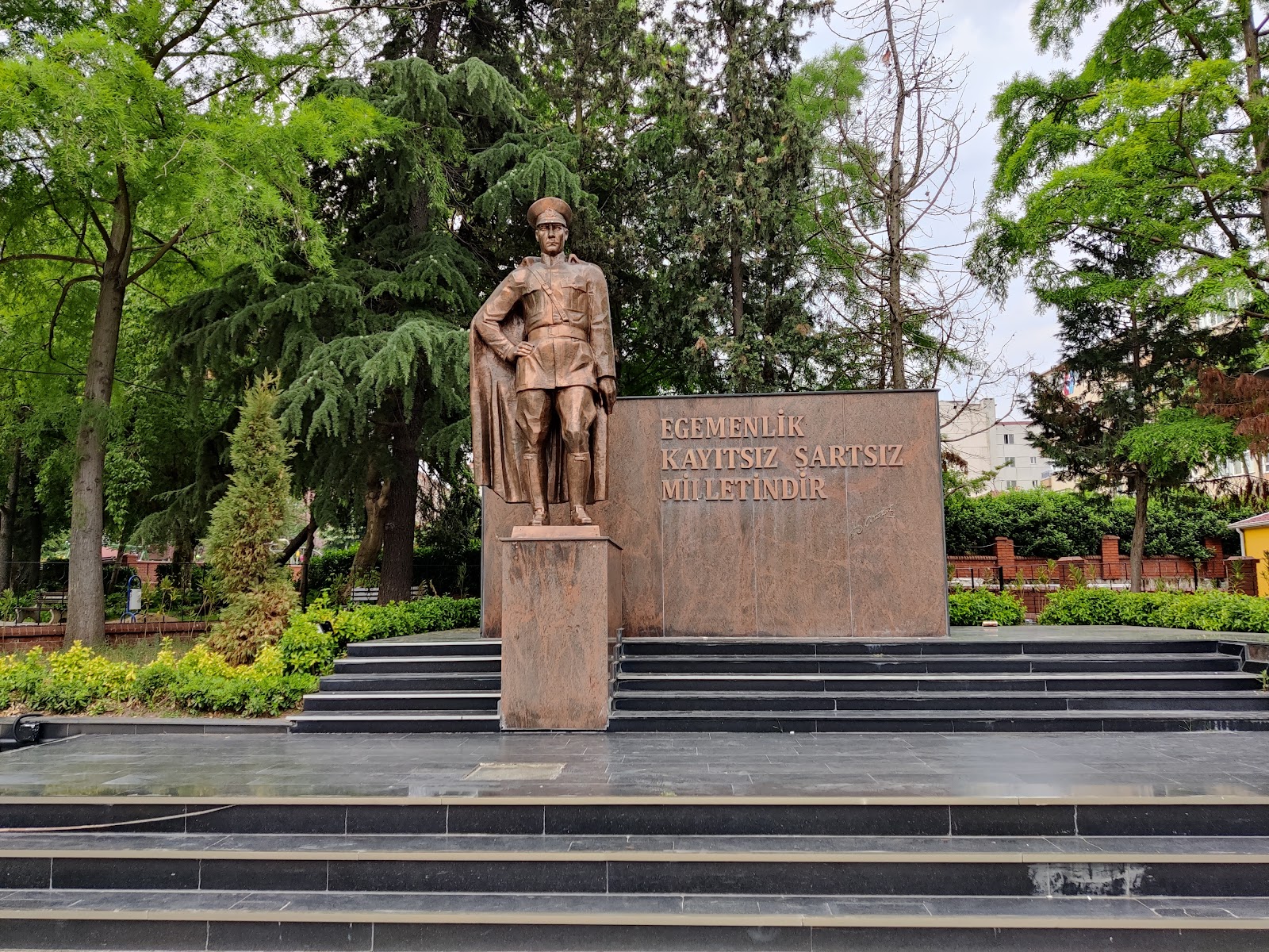 Atatürk Meydanı — fotoğraf