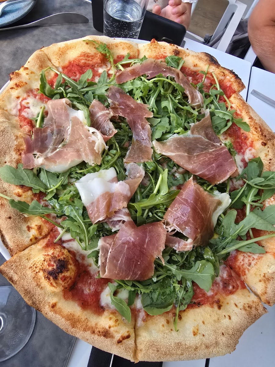 Avanti all day bar restaurant — photo 3