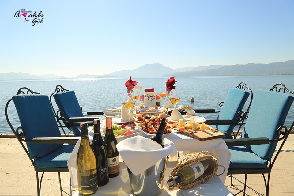 AYAKLIGÖL BalıkRestaurant — fotoğraf