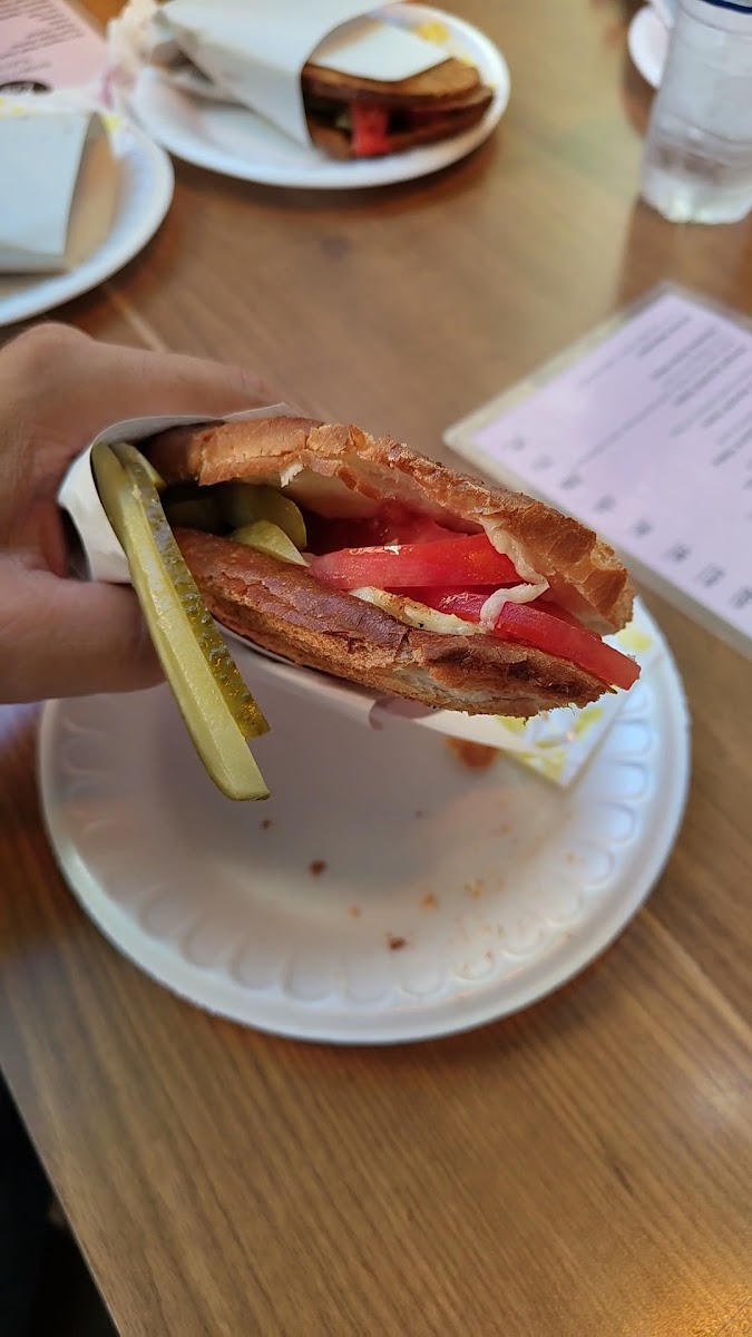 Ayvalık Tostu Nerede Yenir ? Başka Tost Evi — photo 3