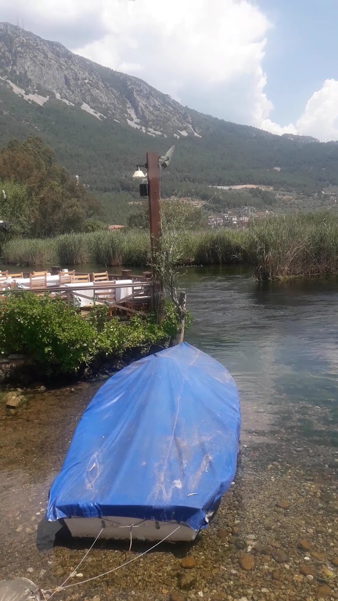Azmak Nehri Restorantları — fotoğraf 3