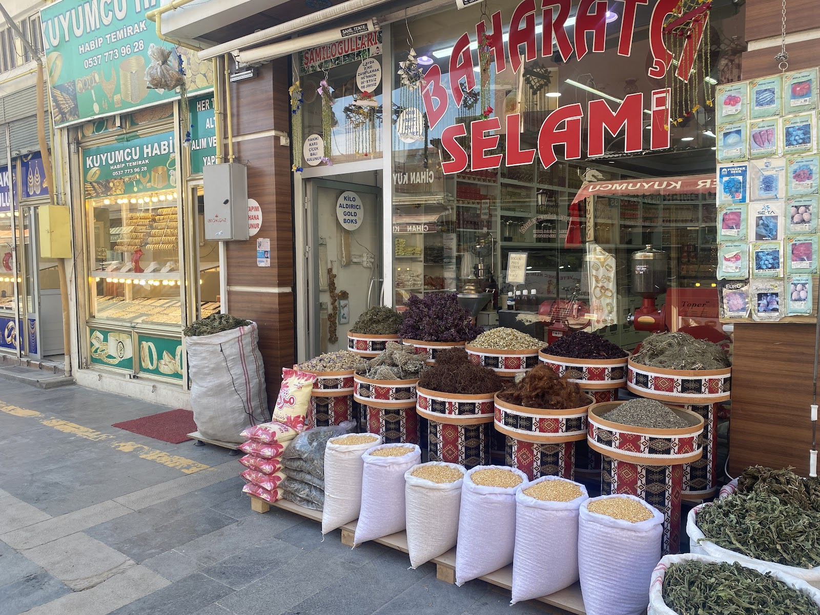 Baharatcı SELAMİ — fotoğraf