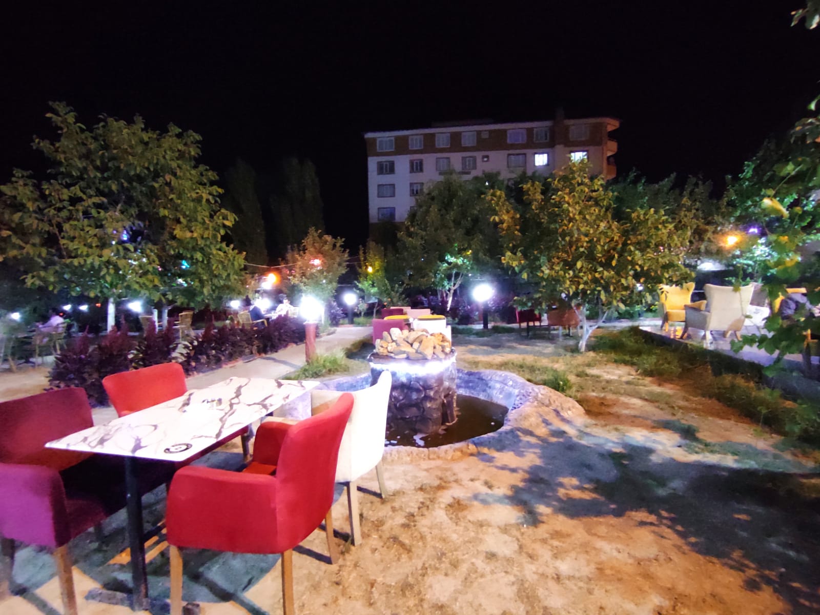 Bahçe cafe Restorant Nargile — fotoğraf