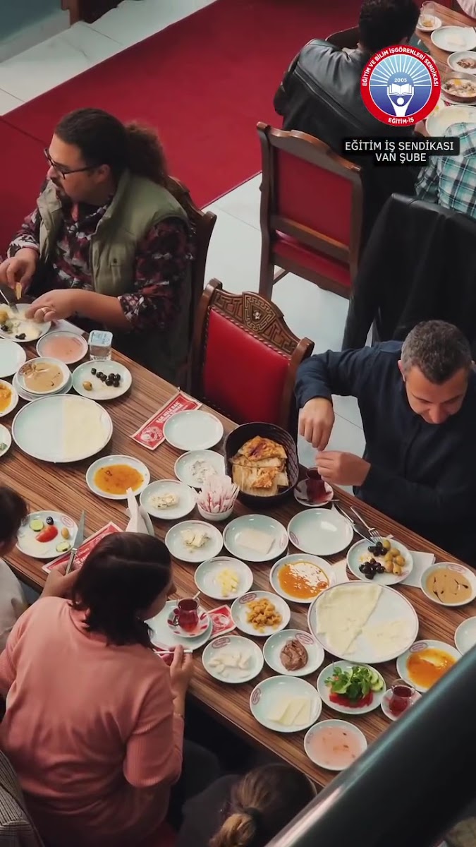 Bak Hele Bak Yusuf Konak Kahvaltı Ve Kültür Sarayı — photo 3