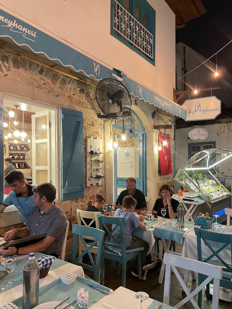 Balıkçı Meyhanesi Kaleiçi — fotoğraf 1
