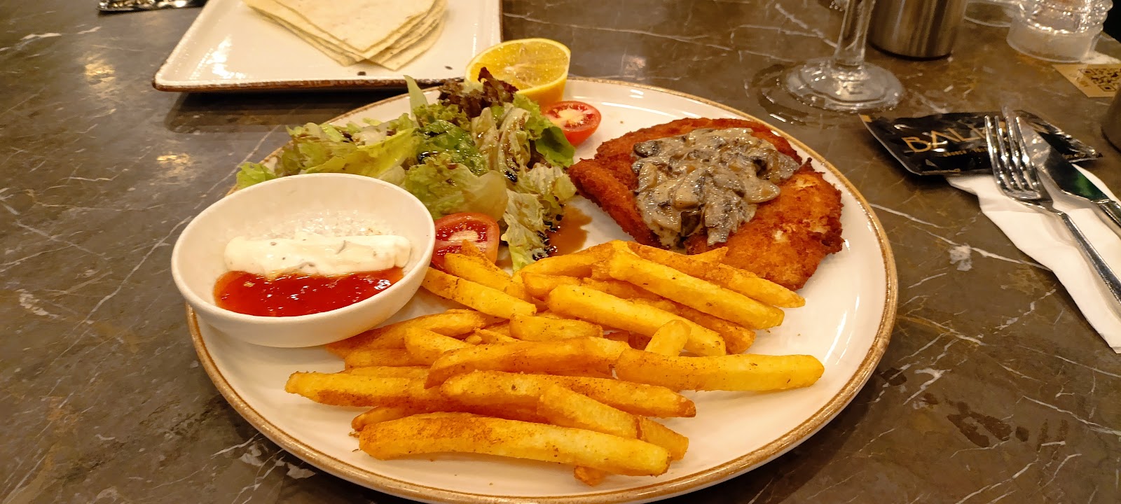Balkon Cafe Lara — photo 3