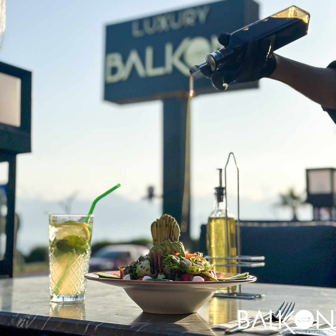 Balkon Cafe Lara — photo 5
