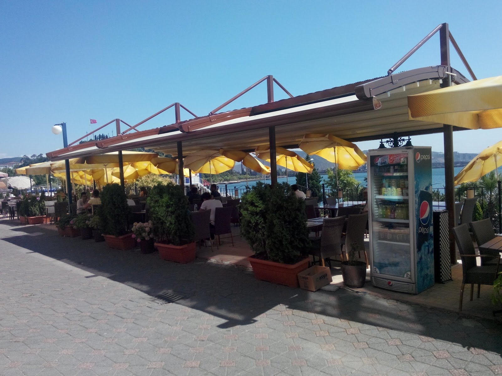 Balkon Cafe & Nargile & Okey & Alkol — fotoğraf