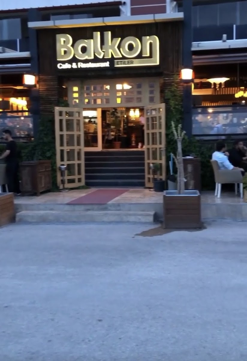 Balkon Cafe & Restaurant — fotoğraf
