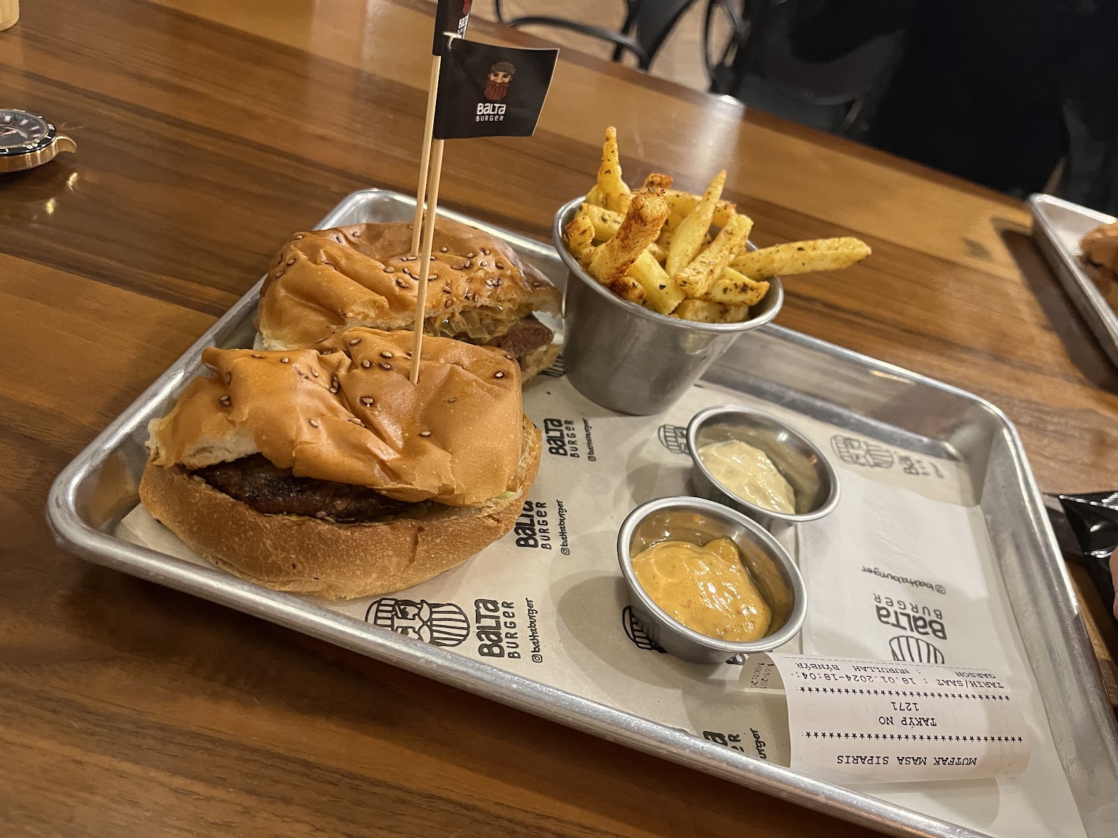 Balta Burger 75. Cadde — fotoğraf 4