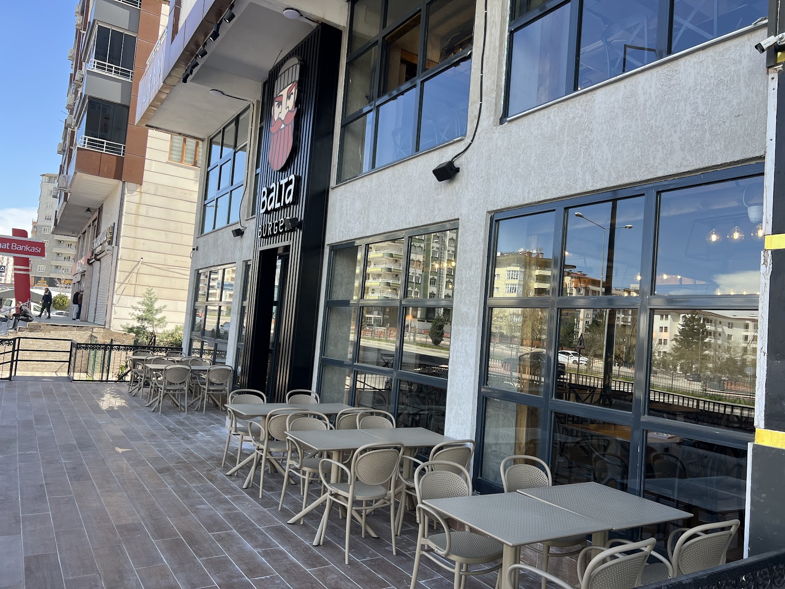 Balta Burger Çamlıtepe — photo 9