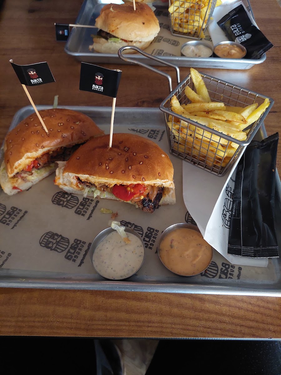 Balta Burger Cizre — fotoğraf 2