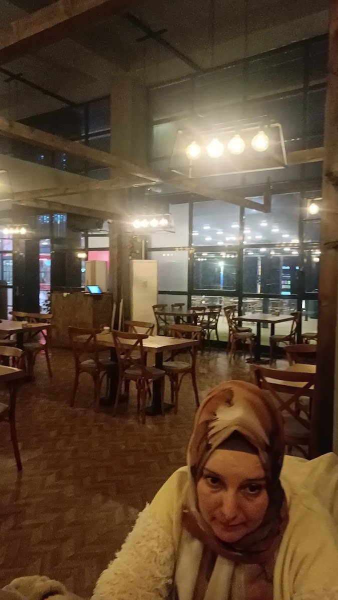 Balta Burger Elysium Cadde — fotoğraf 3