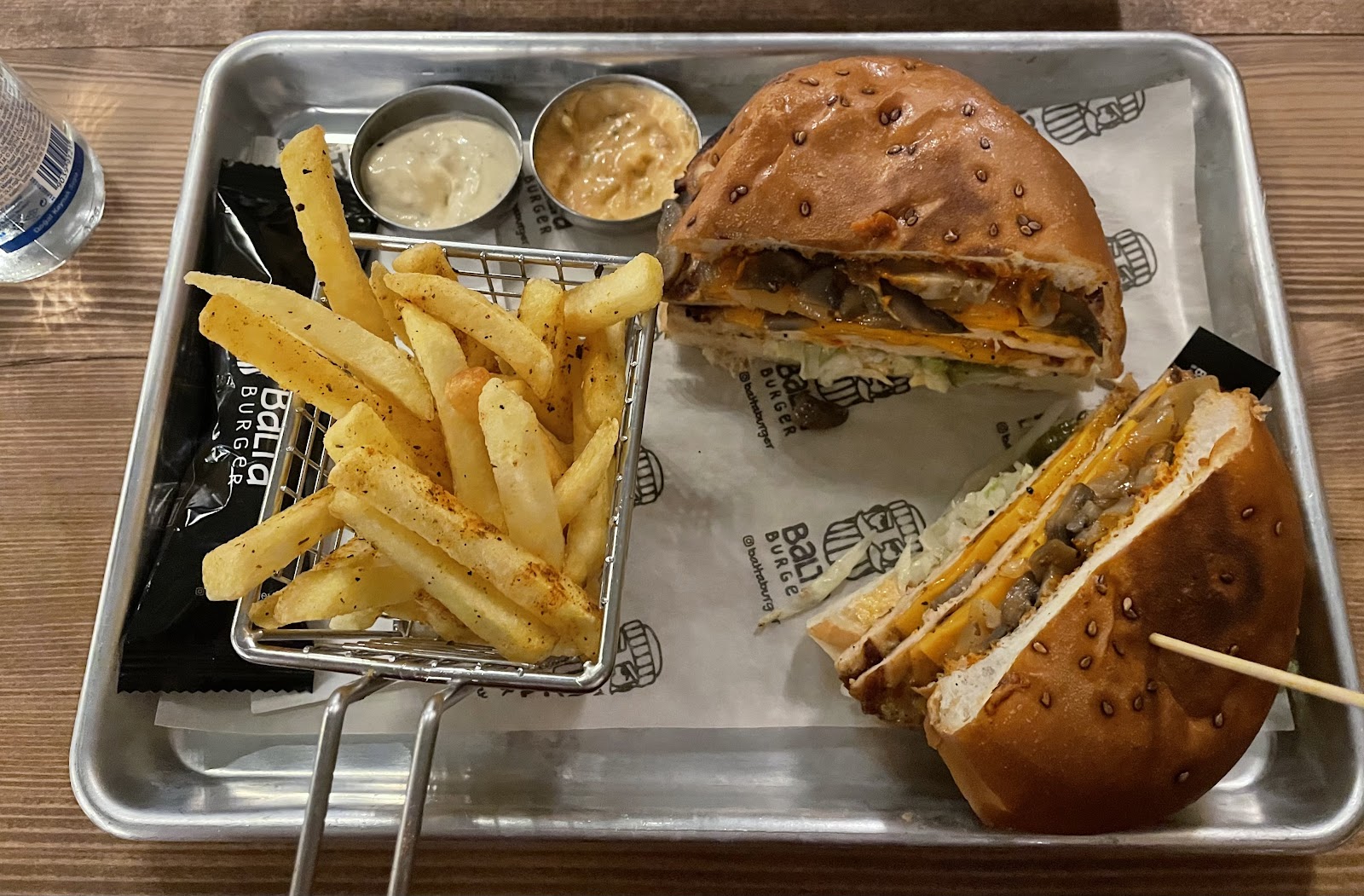 Balta Burger Elysium Cadde — fotoğraf 5