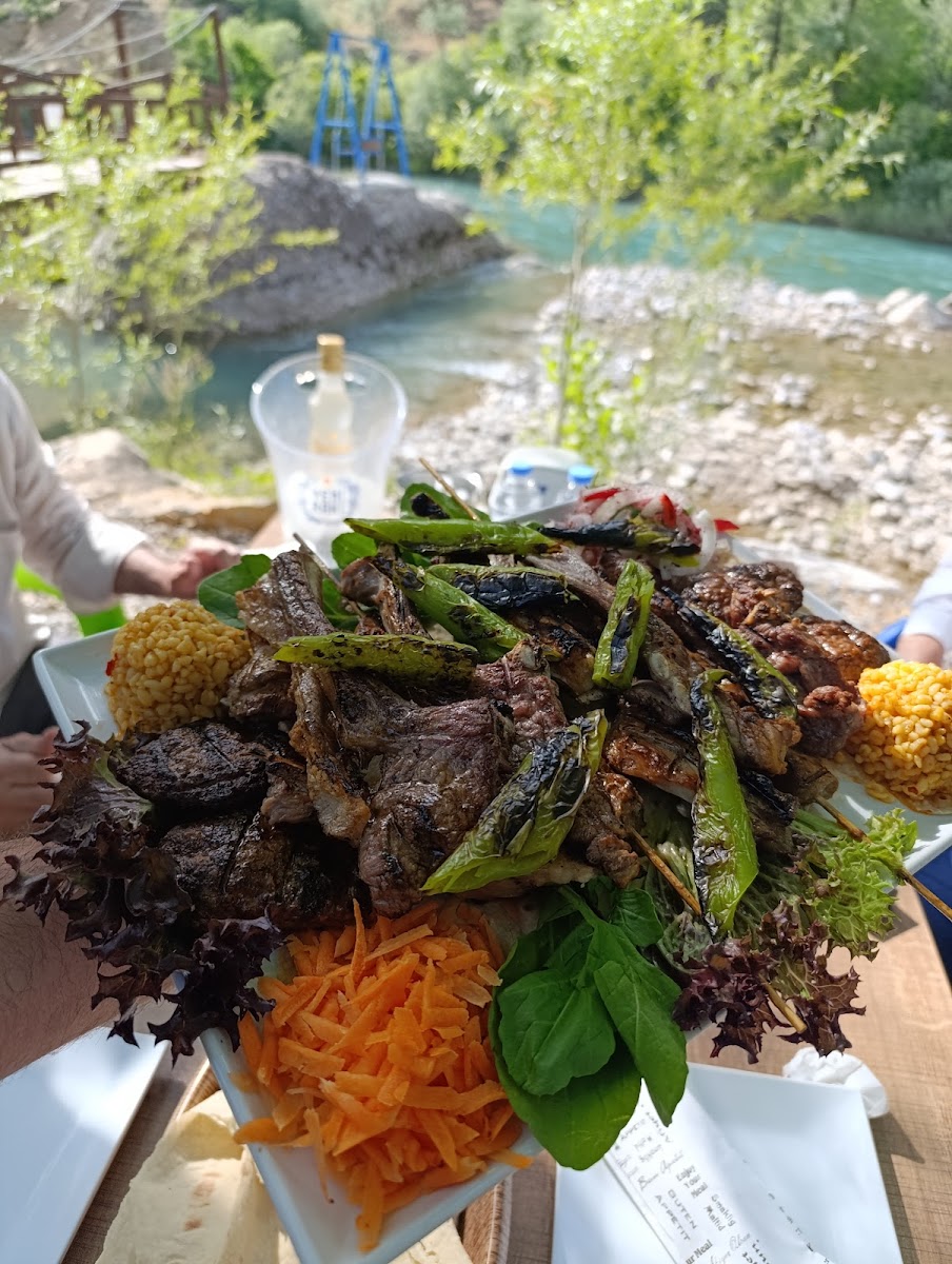 Baran Aile Çay Bahçesi ve Restaurant — fotoğraf 4