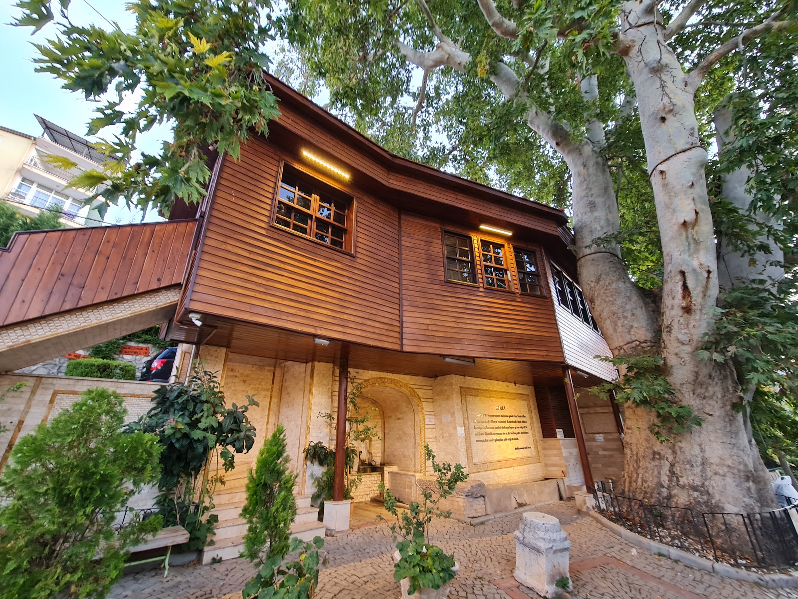 Isparta: Said Nursi evleri, Barla ve medreseler