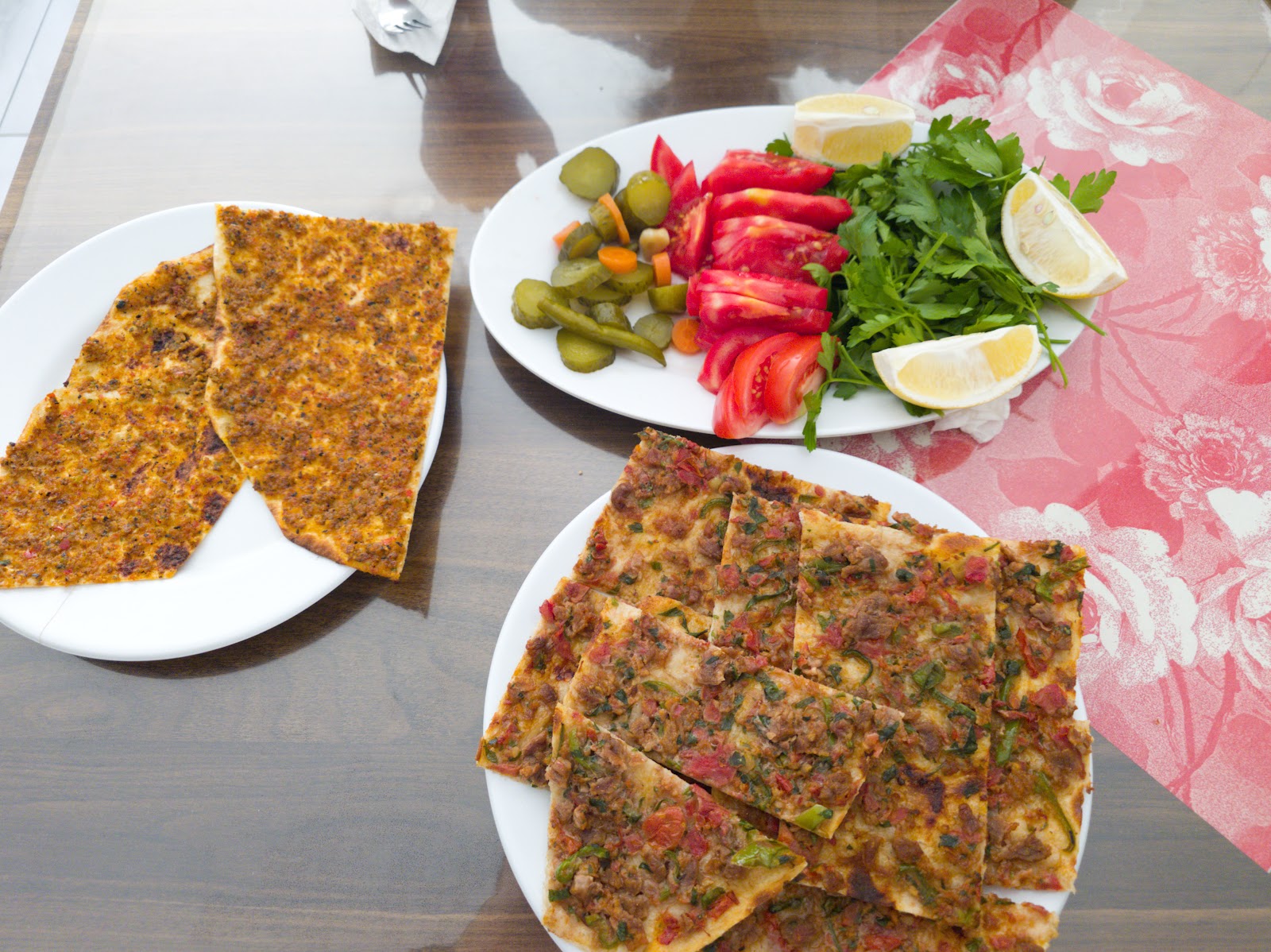 BAŞAK ETLİEKMEK SALONU (CİHANBEYLİ) — photo 2