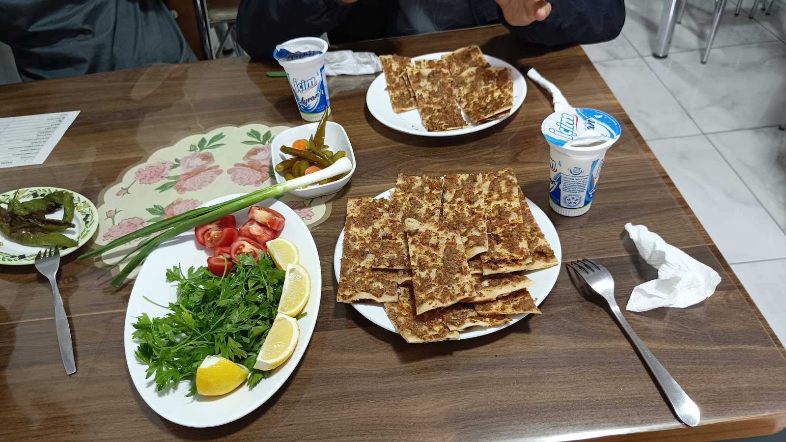 BAŞAK ETLİEKMEK SALONU (CİHANBEYLİ) — photo 4