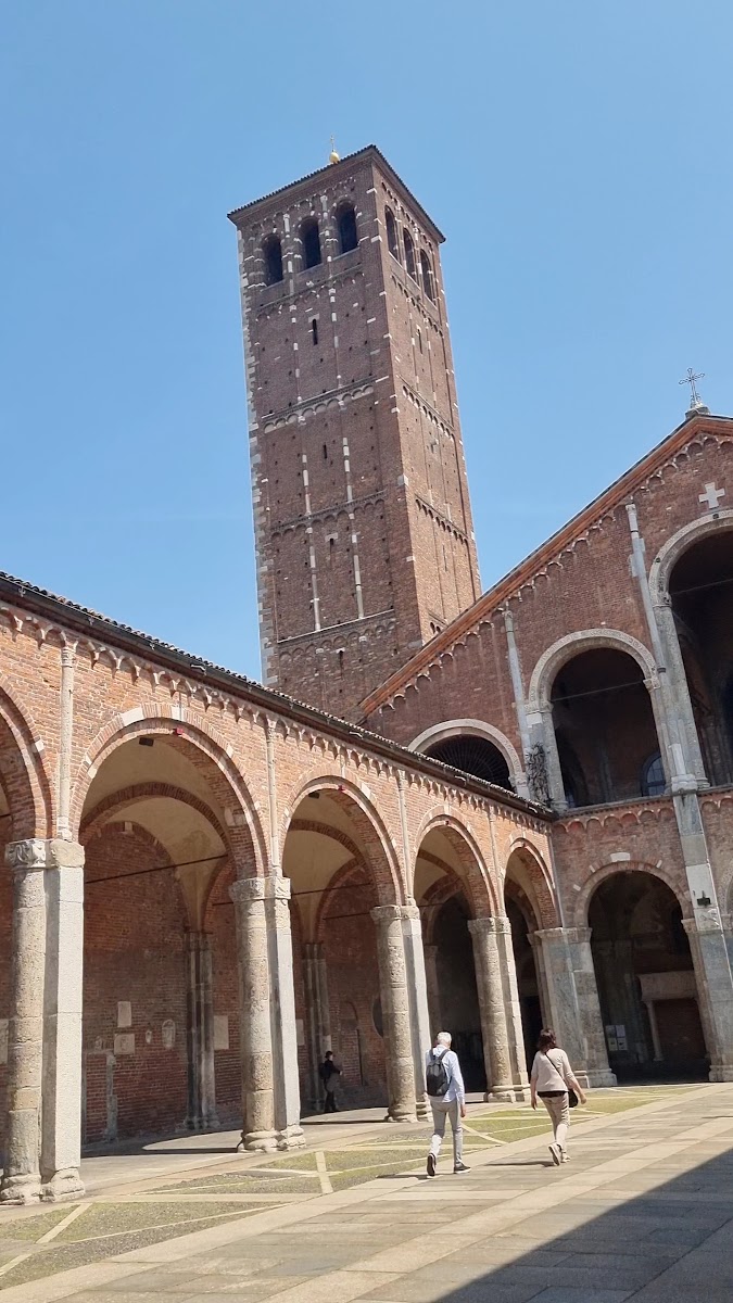 Basilica of Sant'Ambrogio — photo 3