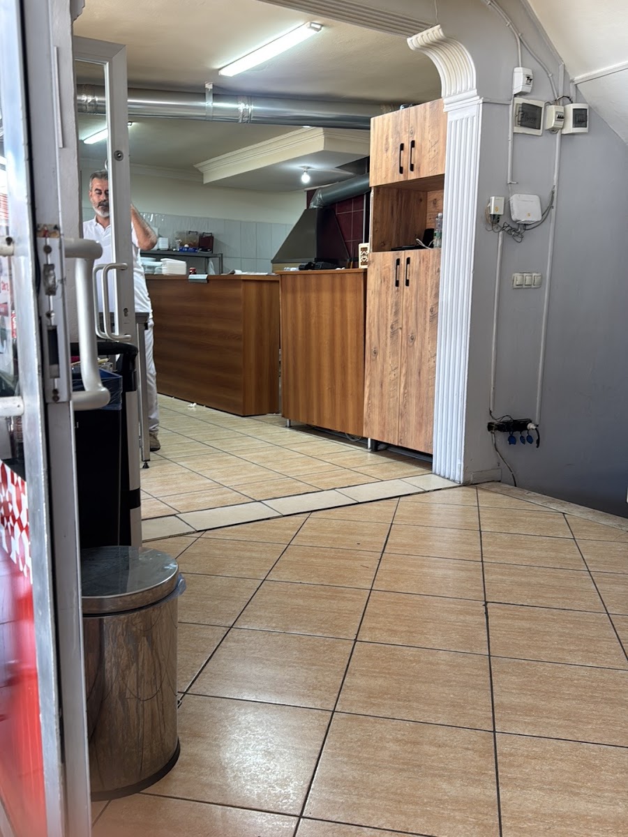 Başkent Kebap Salonu — fotoğraf