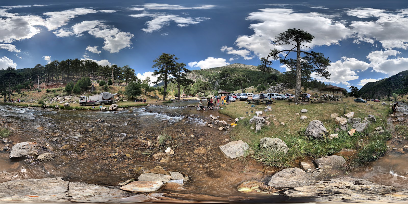 Başpınar Tabiat Parkı Kamp ve Piknik Alanı — fotoğraf 4