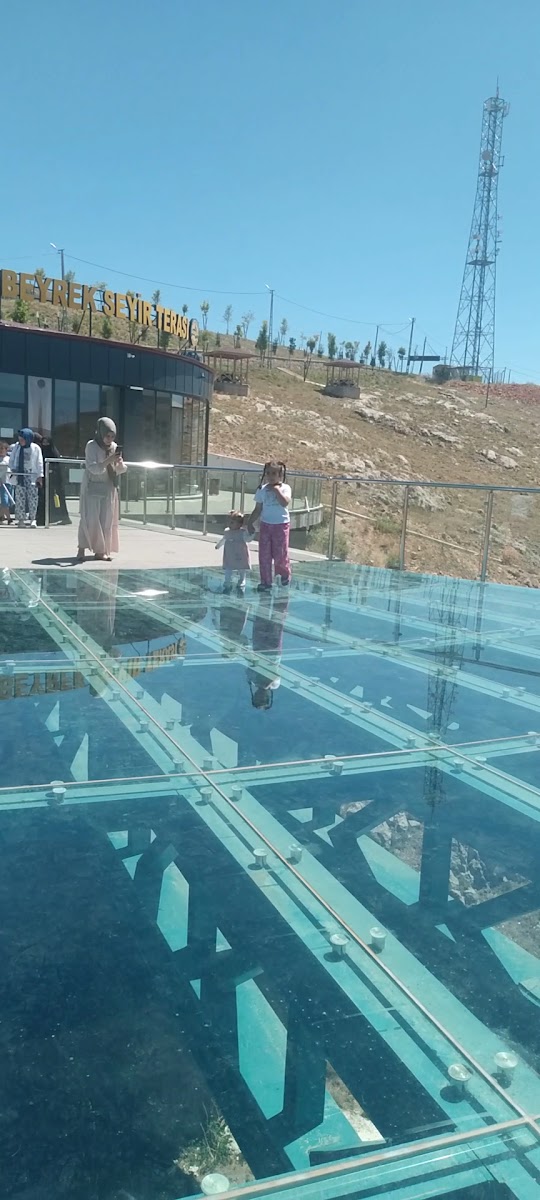 Bayburt Belediyesi Bamsı Beyrek Seyir Terası Sosyal Tesisleri — fotoğraf 3