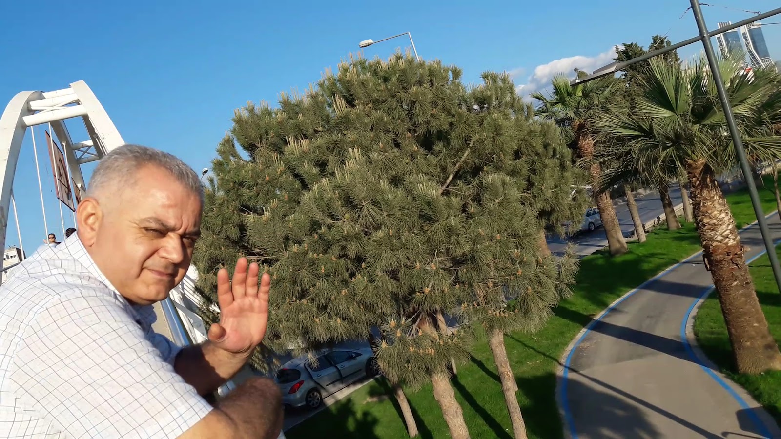 Bayraklı Sahil — fotoğraf 3