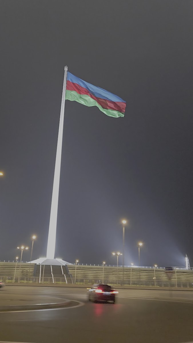 Bayraq meydanı — photo 2
