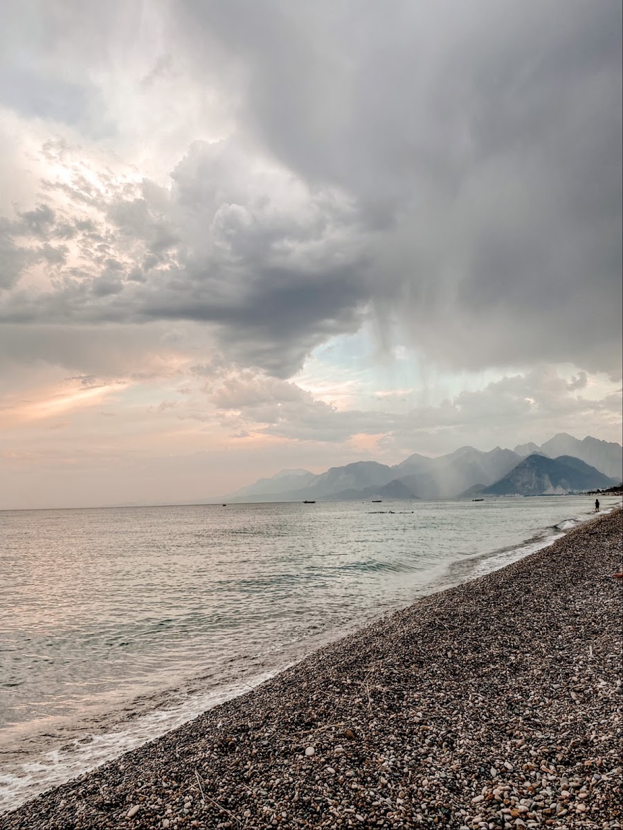 Antalya: Konyaaltı sahili ve seyir terasları