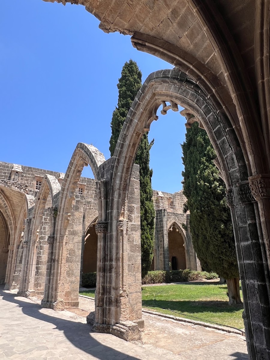 Bellapais Manastırı — fotoğraf 2