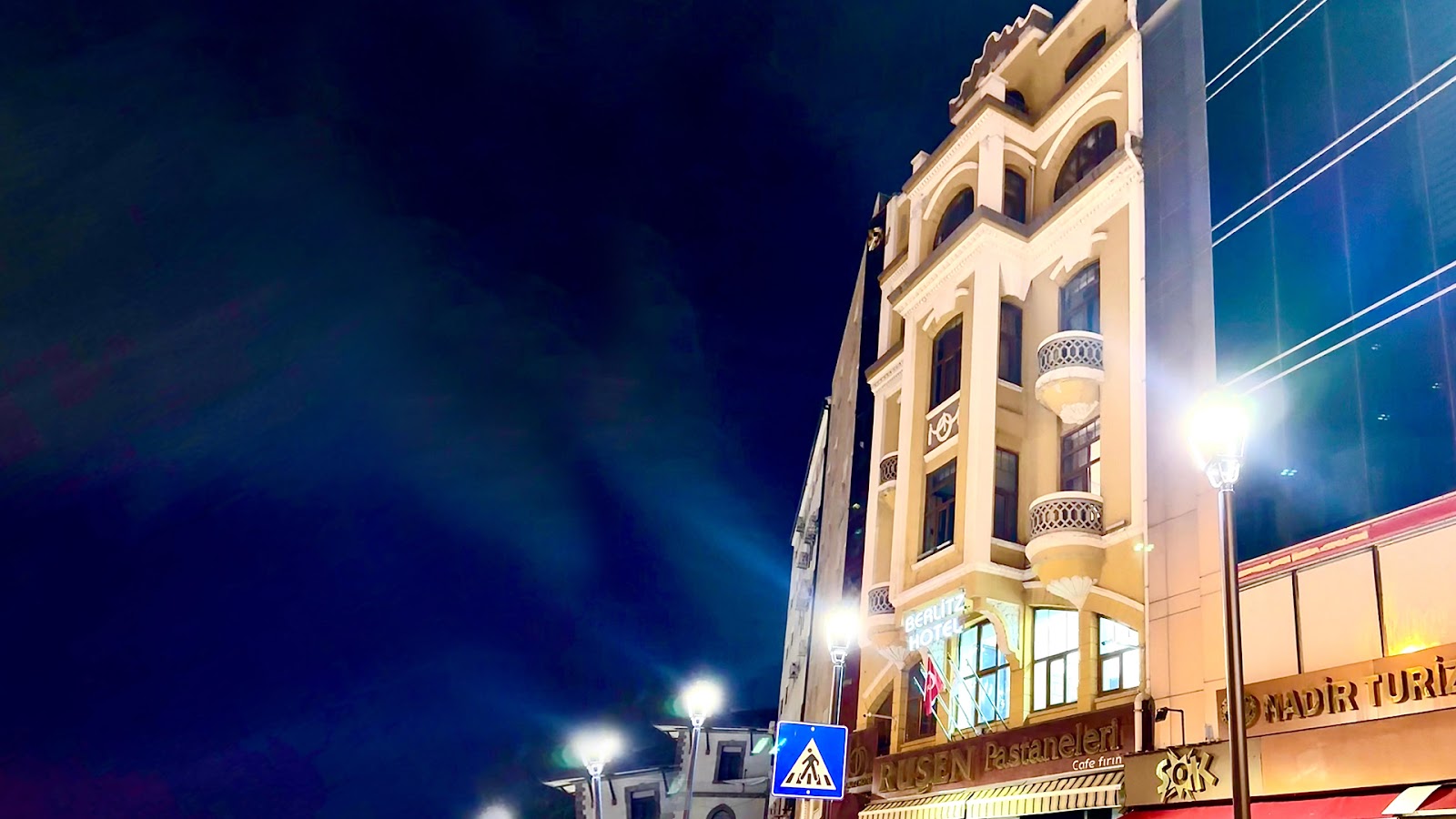 Berlitz Hotel — fotoğraf 1