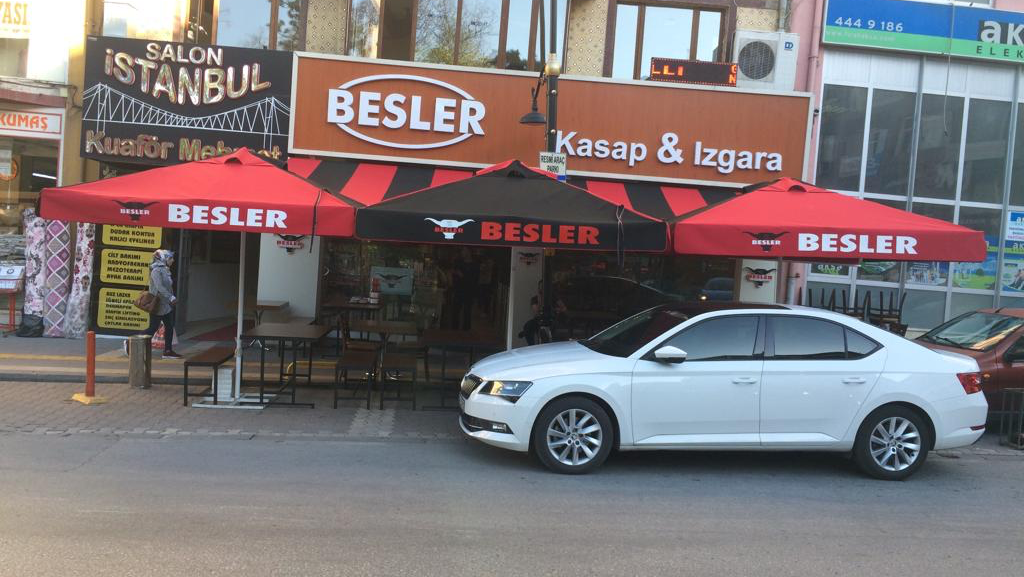 Besler kasap ve ızgara — fotoğraf
