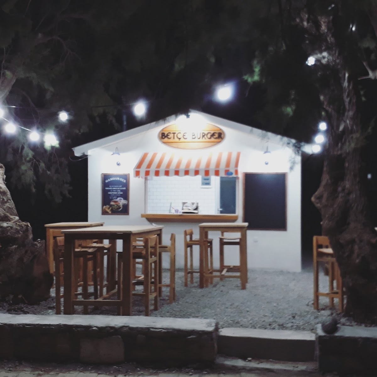 Betçe Burger ve Coffee Betçe — fotoğraf