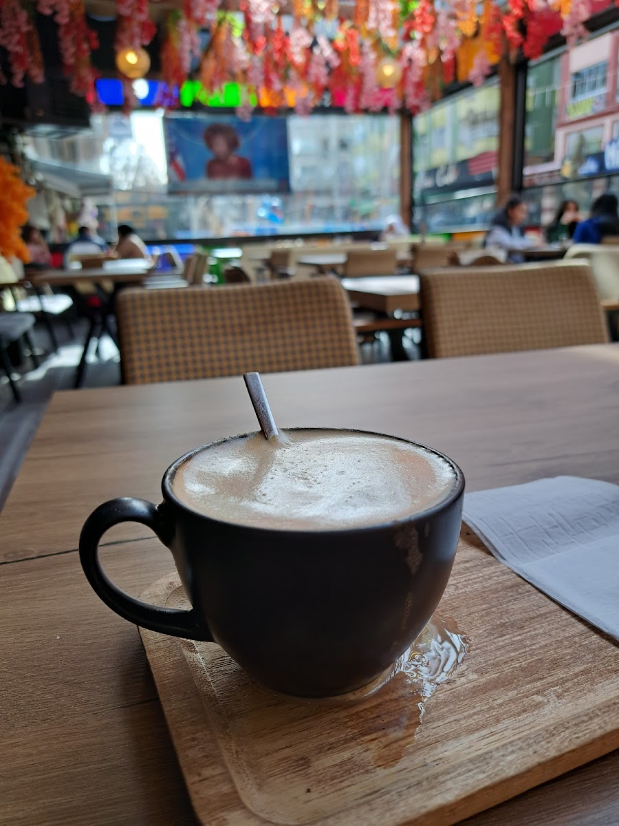 Beyaz cafe — fotoğraf 4