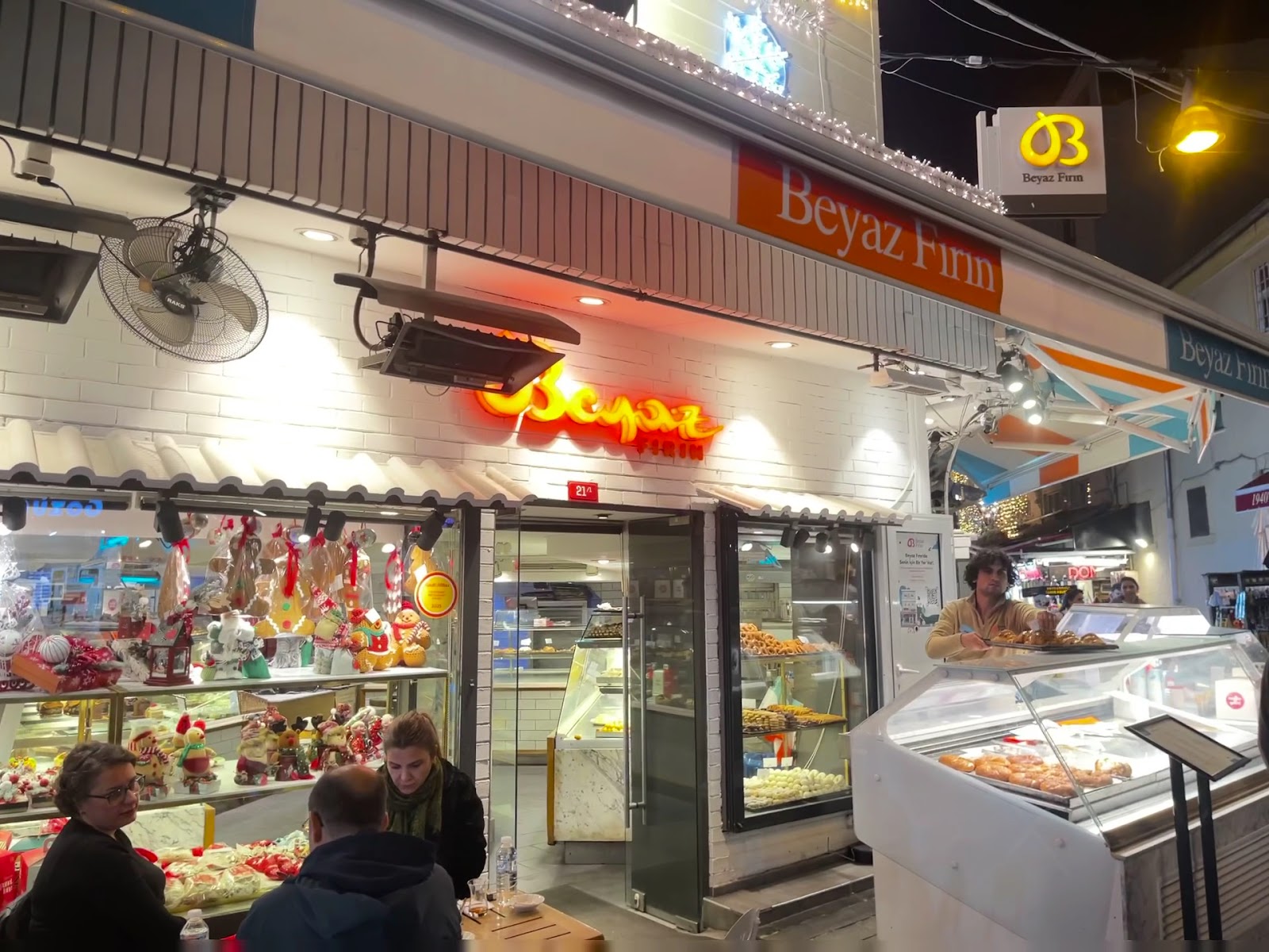 Beyaz Fırın Kadıköy — photo 3