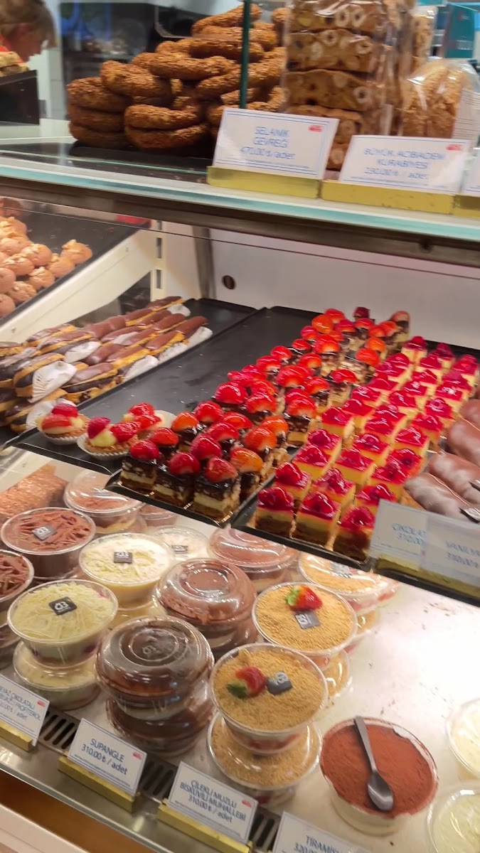 Beyaz Fırın Suadiye — fotoğraf 3