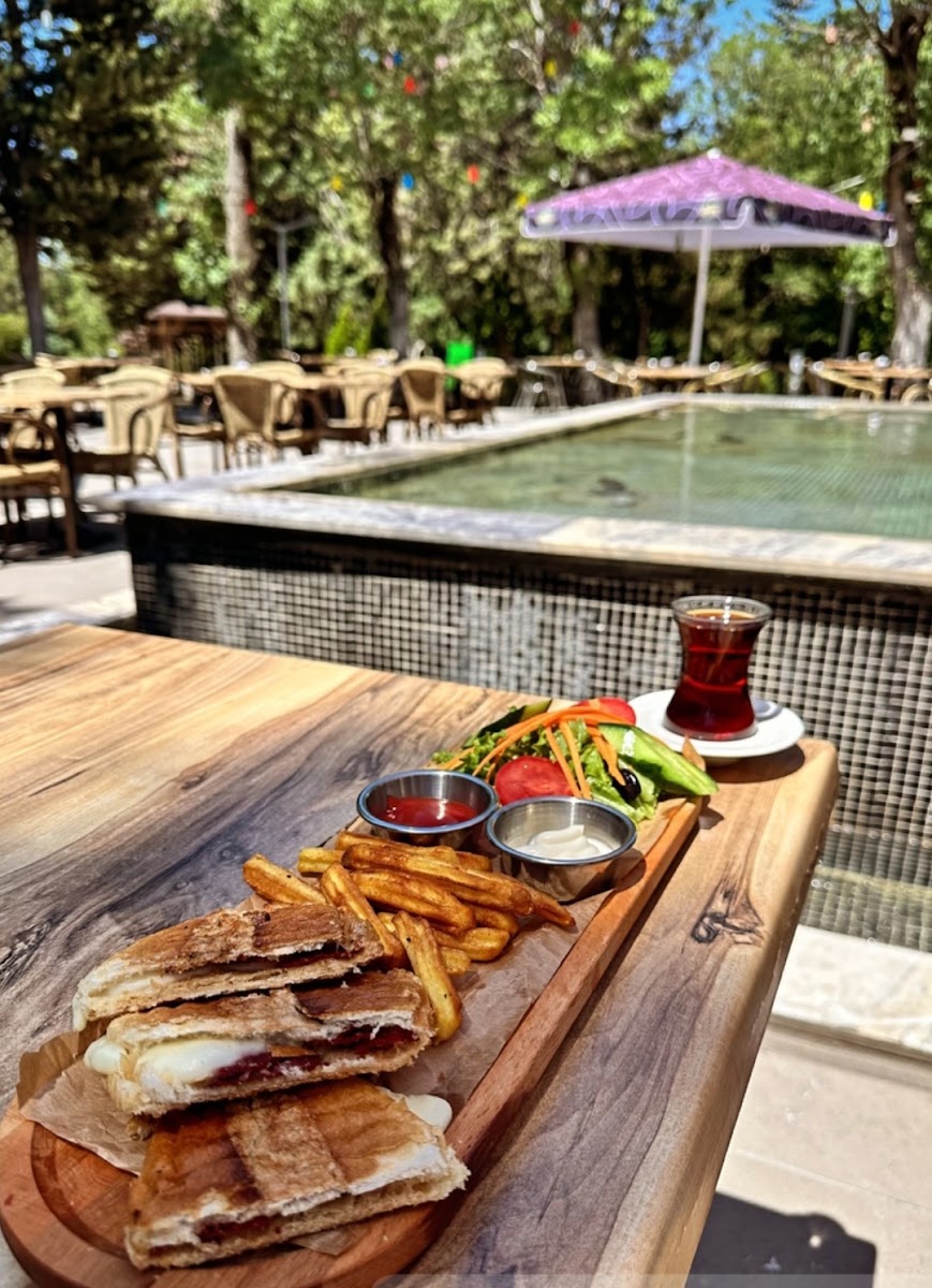 Beylerbeyi Cafe & Davet — fotoğraf 2