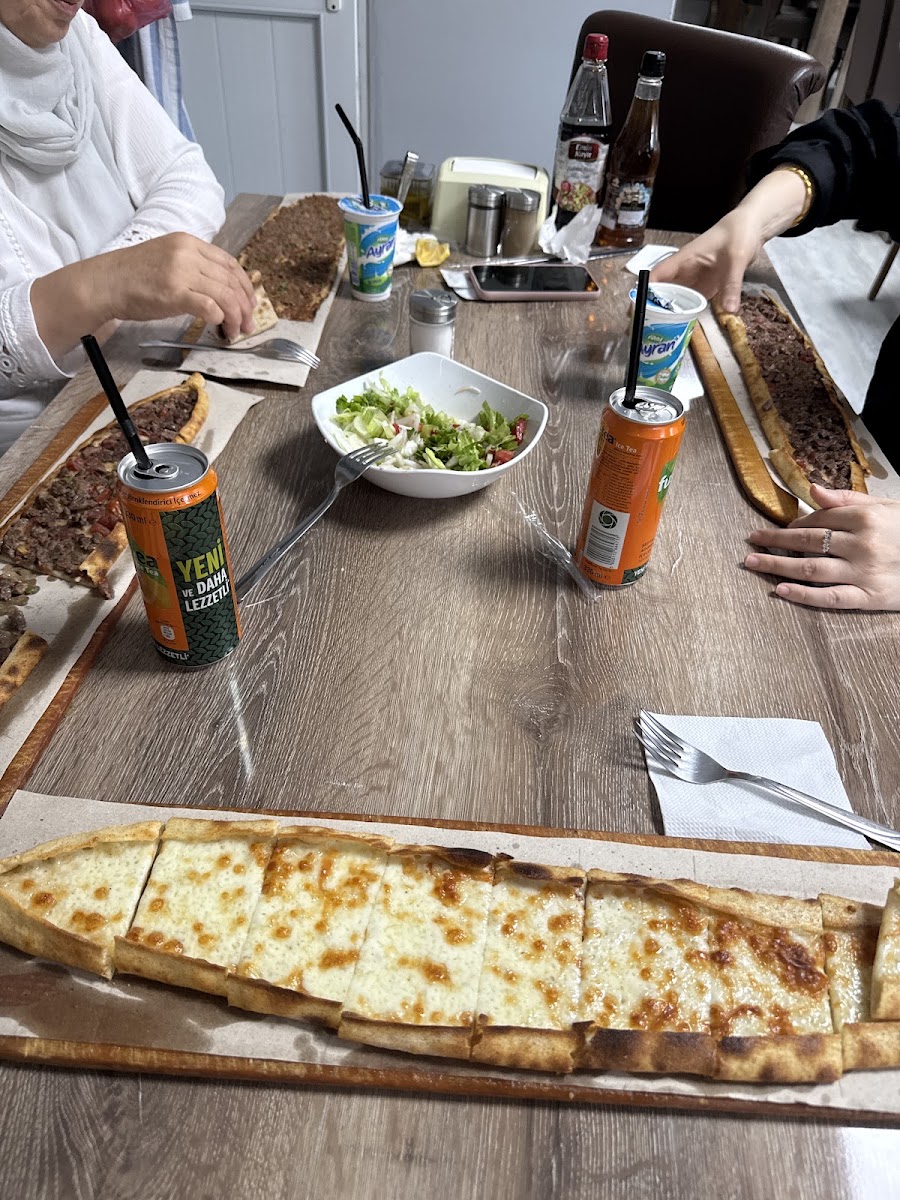 Beyoglu Emirdağ Pide&Güveç Salonu — photo 2