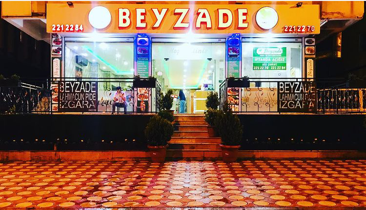 Beyzade Lahmacun Pide Izgara Ve Çomlek Tava Salonu — fotoğraf 4