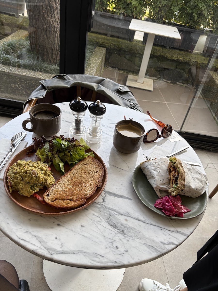 Bi Nevi Deli — fotoğraf 3