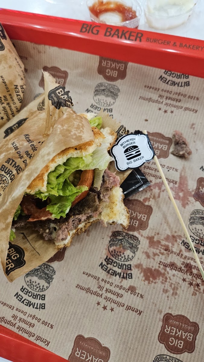 BIG BAKER BURGER & BAKERY - METROMALL AVM — photo 3