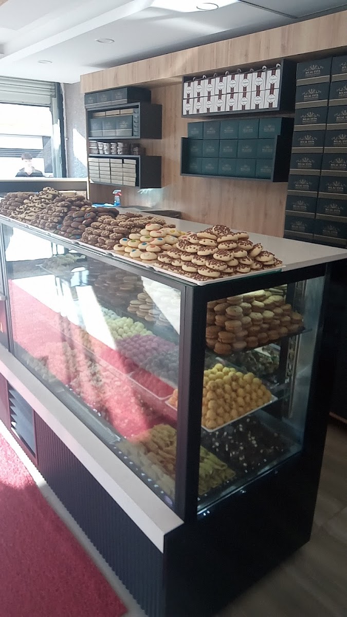BİLAL USTA BAKLAVA VE PASTANE — fotoğraf 4